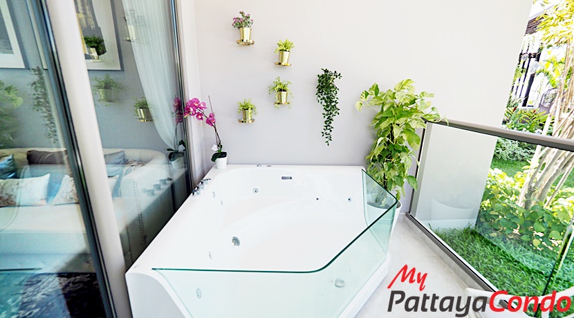 Copacabana Beach Jomtien Condo For Sale - COPAC05-15