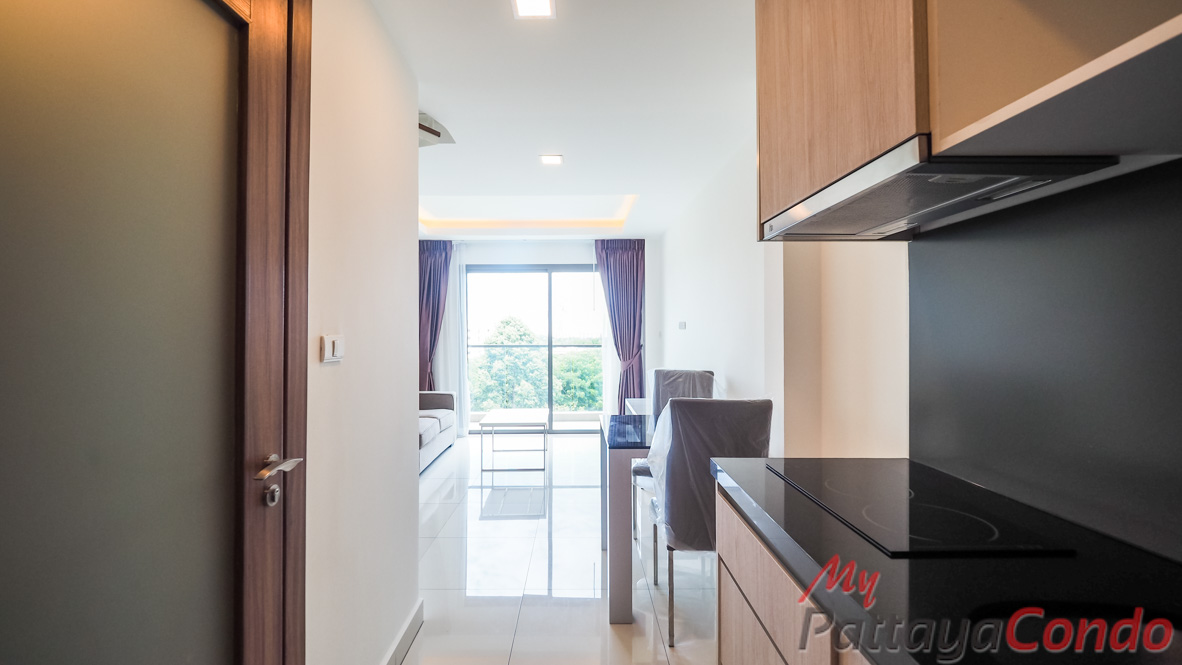 Laguna Beach Resort 2 Jomtien Pattaya Condo For Sale - LBR2J13-1