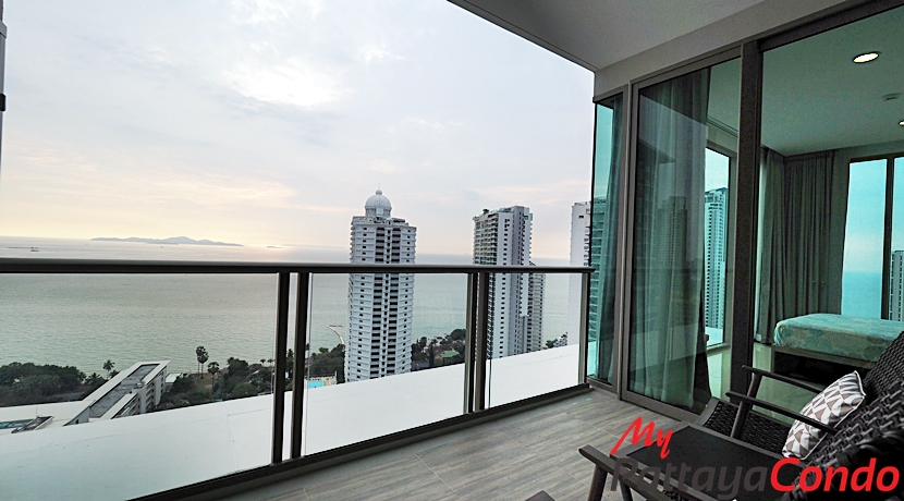 Riviera Wong Amat Condo For Sale - RW09