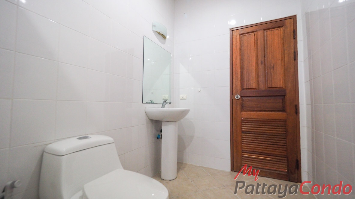 SP Village 4 East Pattaya House For Sale - HESP4V01-17