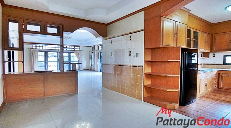 Blue Star Village East Pattaya House For Sale - HEBS01