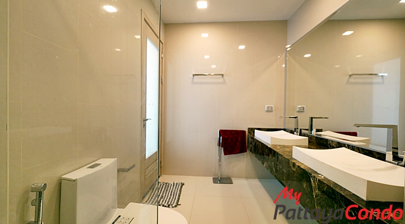 The Peak Towers  Condominium Pattaya For Sale - PEAKT23