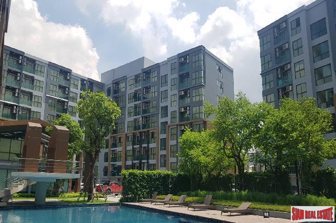 Ready to Move in Resort Style Low-Rise Condo next to Canal at Sukhumvit 50, BTS Onnut - 1 Bed Units - Up to 33% Discount and Full Furnished!-24
