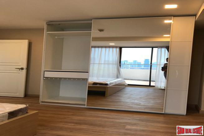 Supalai Place | Large Newly Renovated 2 Bed Condo with Balcony at Sukhumvit 39, Phrom Phong-20