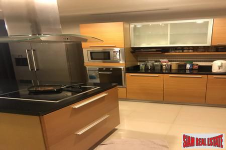The Lanai Condo | Elegant Three Bedroom on Garden Floor in Chong Nonsi-6