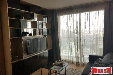 Sky Walk Condo | Large Two Bedroom Mini-Penthouse on 38th Floor at Phra Khanong-10