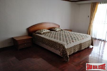 Le Premier 1 | Large Penthouse Condo at Sukhumvit 23, Bangkok