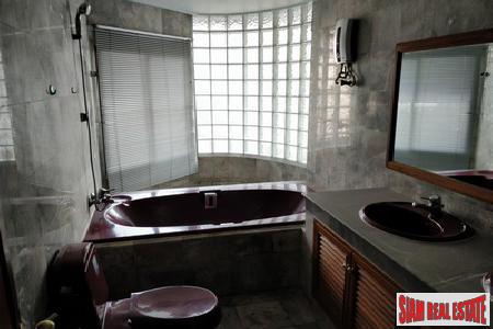 Le Premier 1 | Large Penthouse Condo at Sukhumvit 23, Bangkok