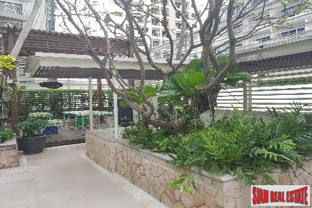 Baan Rajprasong Bangkok | One Bedroom Corner Unit on 20th Floor in Lumphini-6