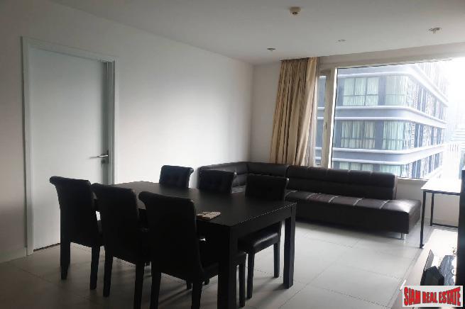 Manhattan Chidlom | Nicely Decorated 2 Bed Condo with Canal Views in Chidlom-14
