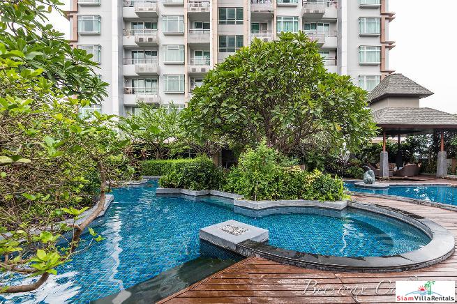 Circle Condominium | High Quality 1 Bed Condo for Rent with City Views on the 25th Floor-14