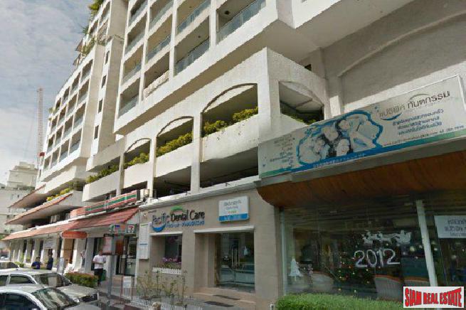 Bann Prompong Condo | Beautiful 2 Bed Condo near Phetchaburi Road and BTS Phrom Pong, Sukhumvit 39-21