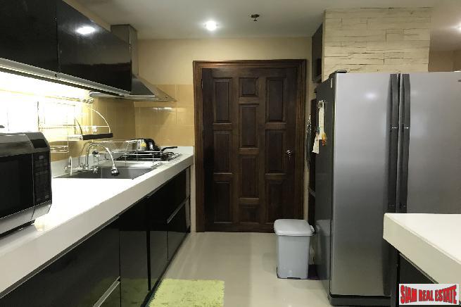 Bann Prompong Condo | Beautiful 2 Bed Condo near Phetchaburi Road and BTS Phrom Pong, Sukhumvit 39-5
