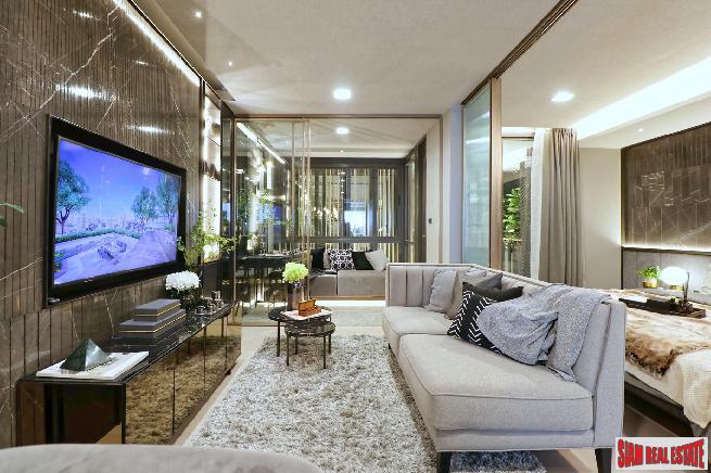 Luxury Low-Rise Condo for Living and Investing Located in the heart of the city, close to BTS Phrom Phong - Two Bed and Duplex Units-17