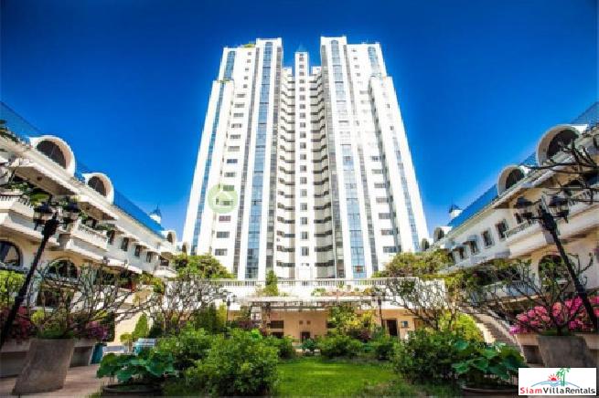 Kiarti Thanee City Mansion | Spacious, Bright, 2 Bed 175 sqm Condo for Sale in Sukhumvit 31-11
