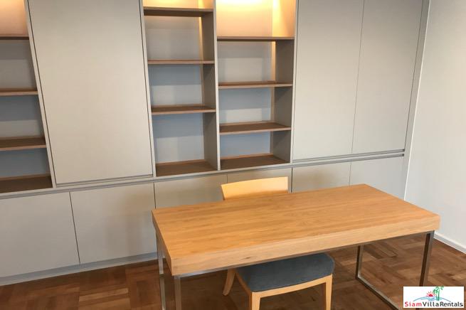 Bangkok Garden | Extra Large Three Bedroom Service Apartment for Rent in Chong Nonsi