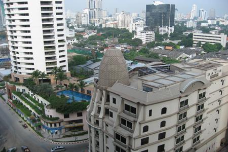 Great views and interiors in outstanding location-6