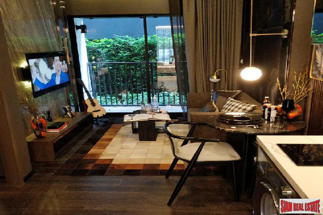 High Tech New Modern One Bed and Duplex Condos in a Park Setting with the Best Facilities at the Heart of Thong Lor, Bangkok-26