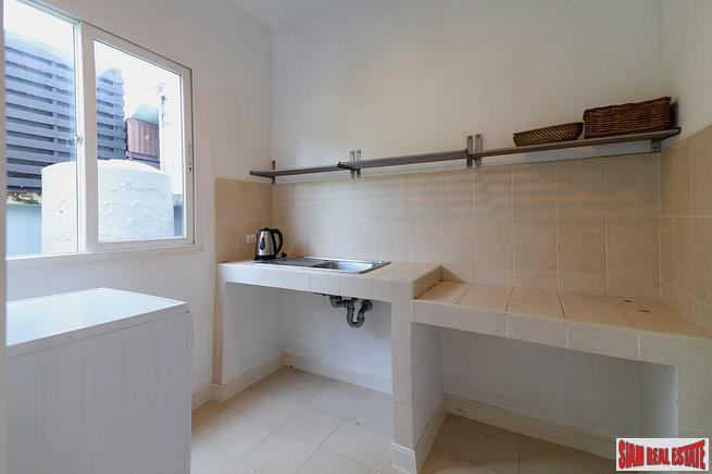 Baan Klang Muang S-Sense | Three Bedroom Three Storey Corner Home Perfect for a Family in Khwaeng Wang Thonglang-22