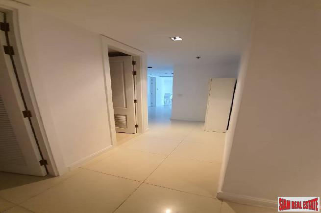 Athenee Residence | Spectacular City Views from this Three Bedroom Corner Condo in Phloen Chit-9