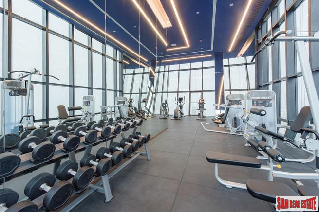 Newly Completed High-Rise Condo with Excellent Facilities at the Popular area of Ekkamai by Top Developer - 2 Bed Units
