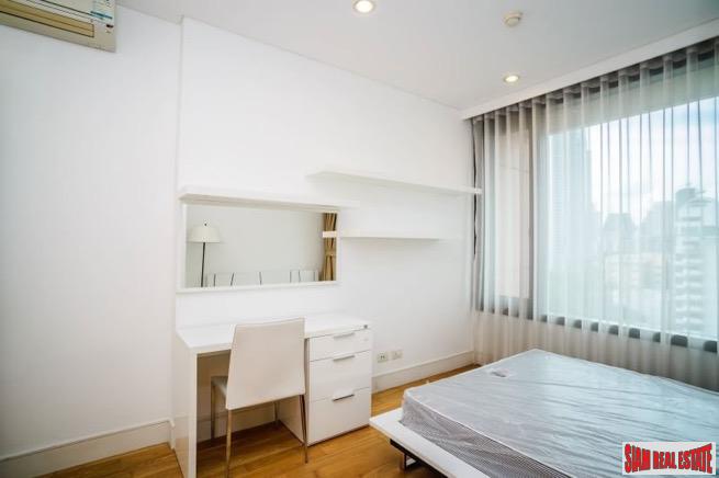 Aguston Sukhumvit 22 | Dynamic Deluxe Two Bedroom Condo with Extras in Phrom Phong-12