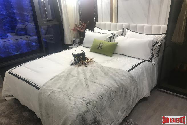 Prestige-Luxury High-Rise Condo by Leading Thai Developers at Siam next to BTS Ratchathewi - 1 Bed Units-11