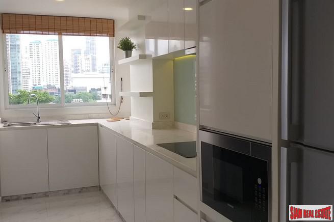 D.S. Tower 2 Sukhumvit 39 | Spacious Two Bedroom Condo with Big Balcony & Extra Storage in Phrom Phong-10