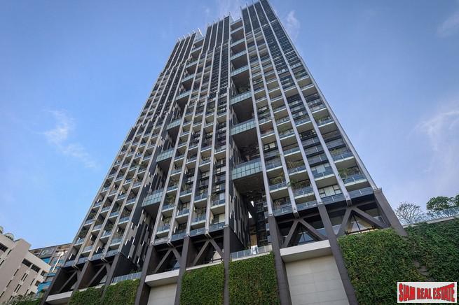 The Met | Elegant Three Bedroom Condo with Sweeping Panoramic Views in Chong Nonsi-19