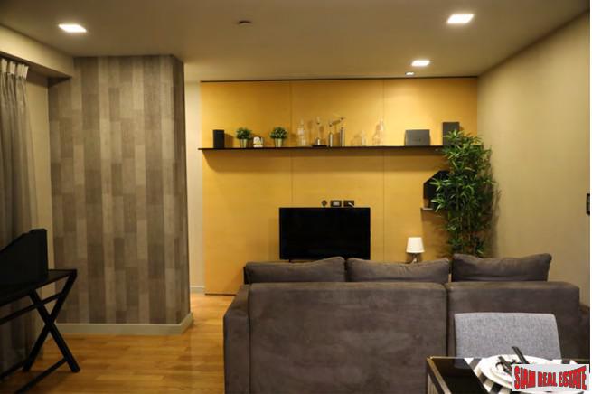 Quad Silom | Large Two Bedroom Condo for Sale in a Low-rise Building in Chong Nonsi-1