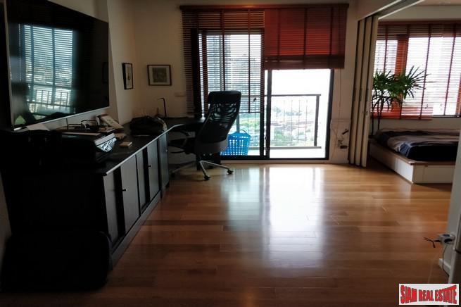 Blocs 77 | One Bed on High Floor with Serene Green, Canal and City Views at Sukhumvit 77, Onnut-1