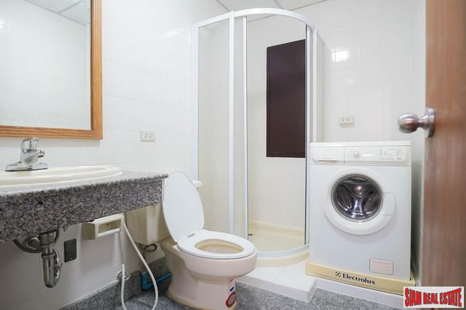 Liberty Park II | Spacious Two Bedroom Recently Decorated Condo for Sale in Nana-11