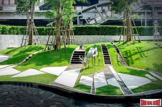 Pyne by Sansiri | Luxury One Bedroom for Sale with City & Pool Views very close to BTS Ratchathewii-2