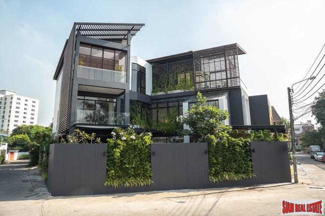 Brand New Single House with Swimming Pool - Good for Office or Residence-0