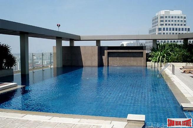 The Lake Condominium | Elegant Four Bedroom Condo with Benjasiri Park Views for Sale in Asok-2