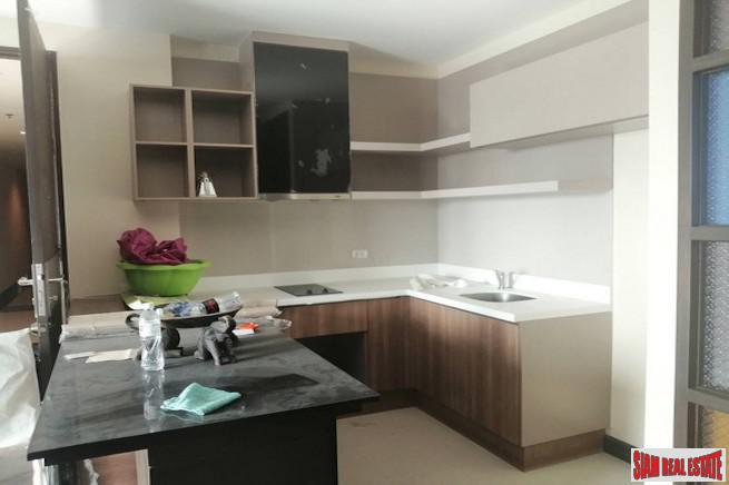 Rhythm Sathorn | Rare Corner Two Bedroom Condo for Sale with 180 degree Views of the River-5