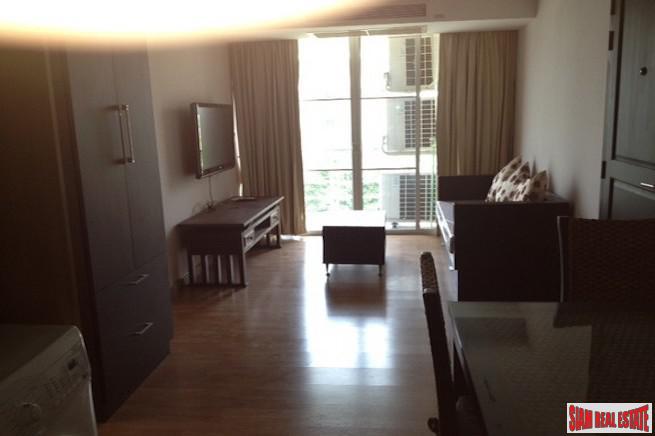The Alcove 49 | Two Bedroom Corner Condo for Sale in Low-Rise Building-4