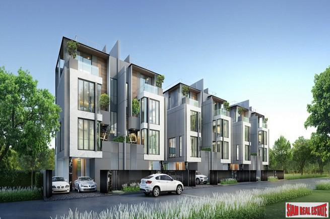 Secure Estate of Luxury Town Homes in Construction at Sukumvit 101, Phunnawithee-16