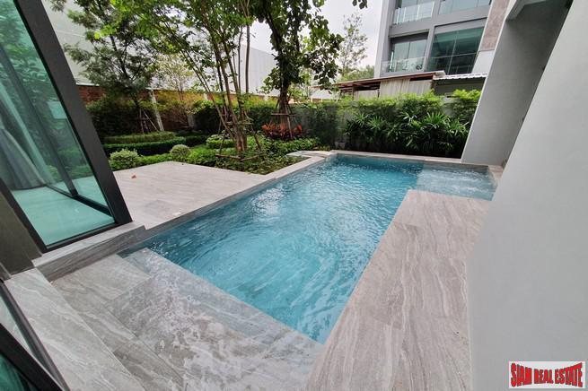Luxury 5 Bed Show House for Sale in Exclusive Estate with Clubhouse at Bangchak Sukhumvit, close to BTS Phunnawithee