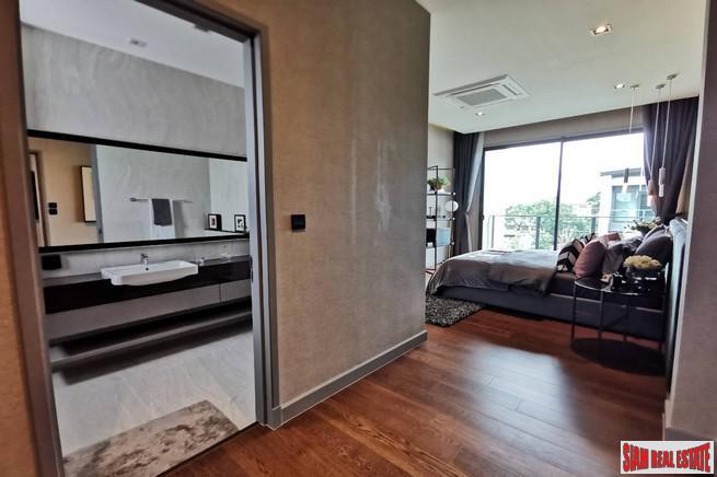 Luxury 5 Bed Show House for Sale in Exclusive Estate with Clubhouse at Bangchak Sukhumvit, close to BTS Phunnawithee