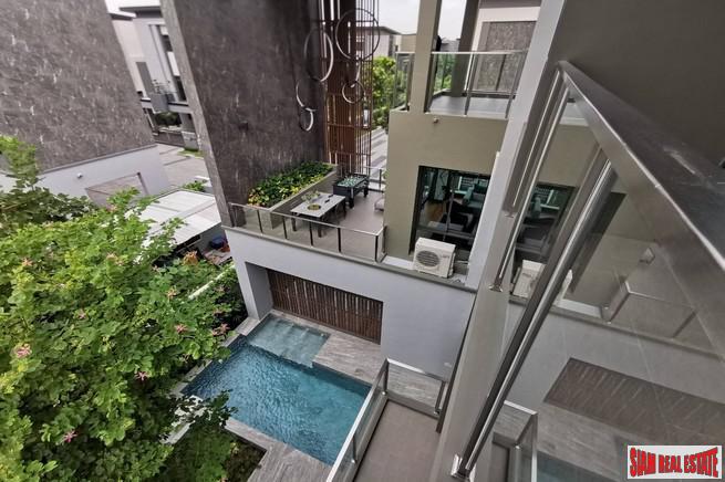 Luxury 5 Bed Show House for Sale in Exclusive Estate with Clubhouse at Bangchak Sukhumvit, close to BTS Phunnawithee