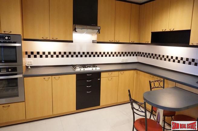 Kallista Mansion | Large Luxury Three Bedroom + Maids Room in Well Maintained Nana Property - Pet Friendly!-15