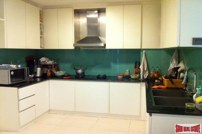City Lakes Tower | Unique Four Bedroom with City & Lake Views for Sale Minutes from BTS Asoke-14