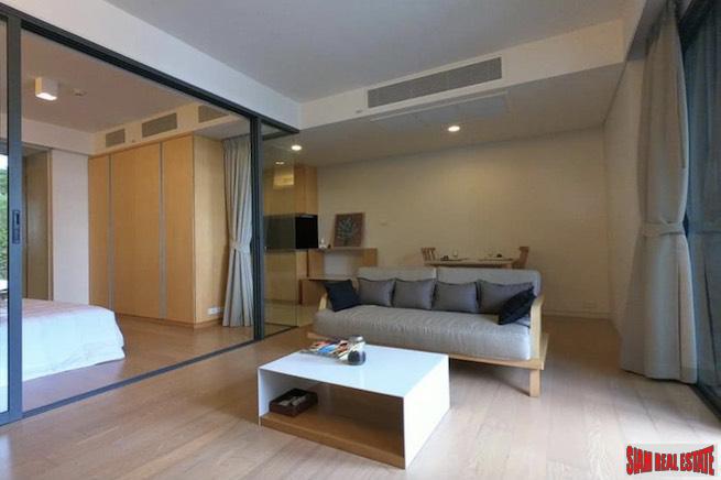 Siamese Gioia | Large One Bedroom Condo with Green Views for Sale on Sukhumvit 31-3