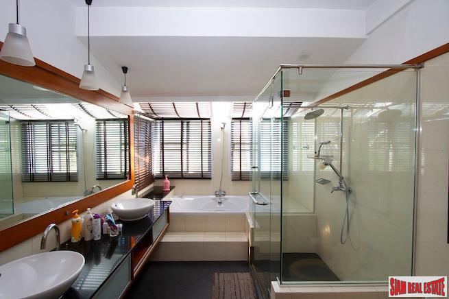Prompak Place | Spacious Four Storey Three Bedroom House for Sale in the Heart of Thong Lo-6