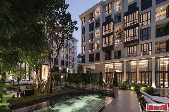 Newly Completed Ultra Luxury Low-Rise Condo at Sukhumvit 61, Ekkamai - 1 Bed Units - Up to 20% Discount and Fully Furnished!