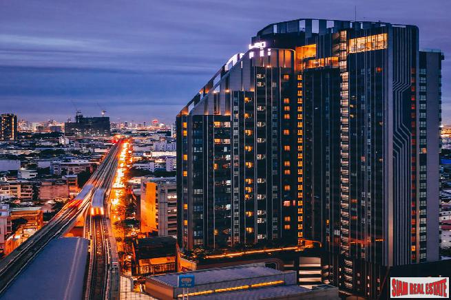 Ready to Move in High-Rise Condo at Bang Sue next to MRT Station - 2 Bed Units - Up to 50% Discount!
