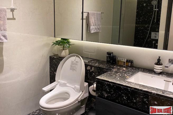 Beatniq Sukhumvit 32 | Elegantly Furnished One Bedroom Condo with Great City Views for Sale in Thong Lo-15