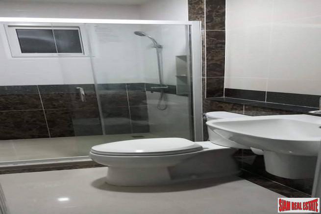 Golden Neo Bangna-Suanluang | Fabulous Semi-Detached House in Excellent Environment-13