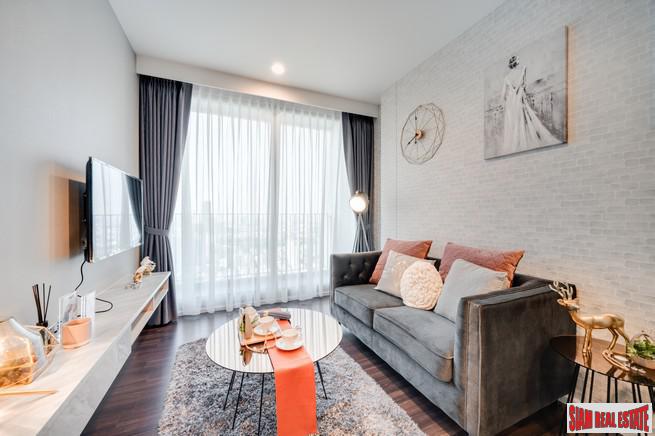 Ready to Move in Smart Green High-Rise Condos with Commercial District and IT Hub on Sukhumvit Road, BTS Punnawithi - 1 Bed Units-4